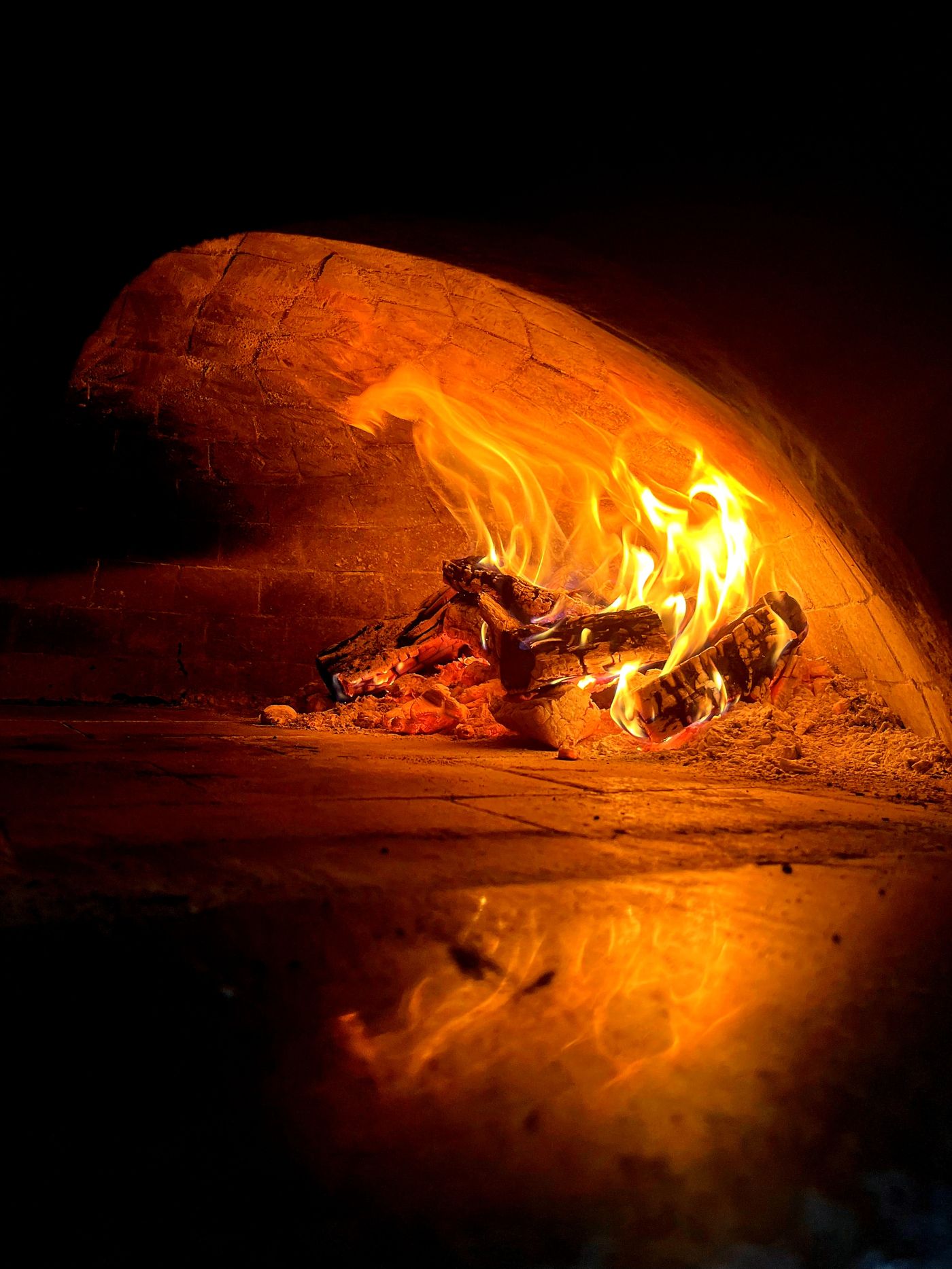 Le four à bois de U Fornu en pleine flambée